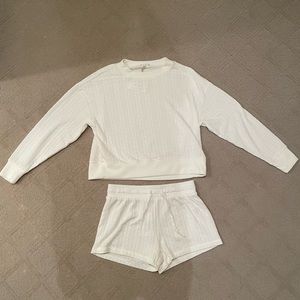 New with tags! Downtime cable knit top and bottom in bone color